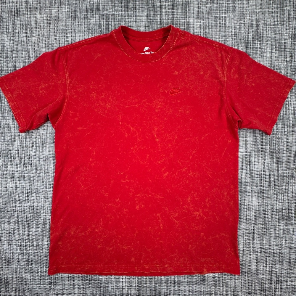 Nike Mens Medium Red Acid Wash T-Shirt Embroidered Swoosh Crew Neck Short Sleeve